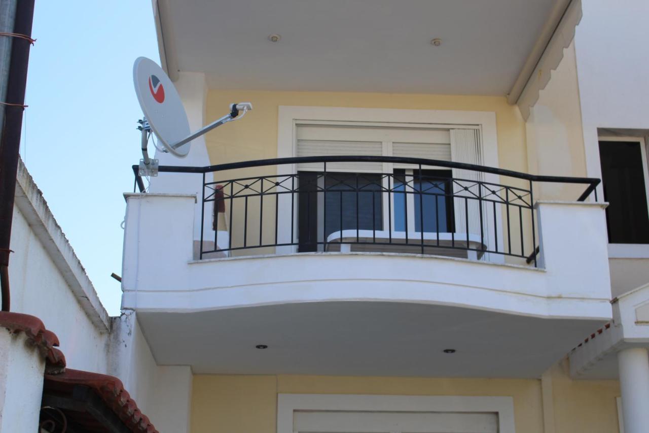 Paralia Ofriniou Gr Sunrise Apartments 3 Экстерьер фото