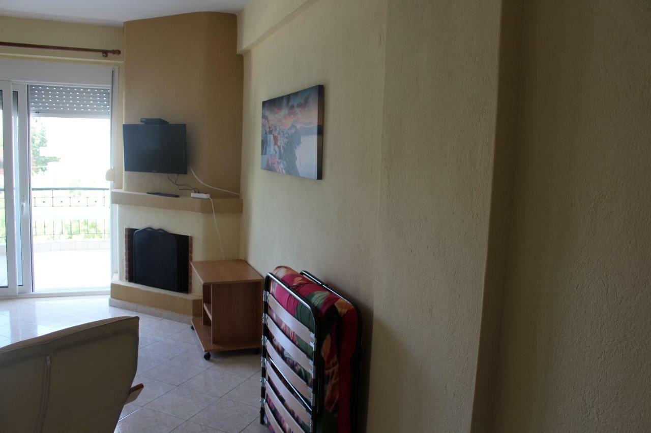 Paralia Ofriniou Gr Sunrise Apartments 3 Экстерьер фото